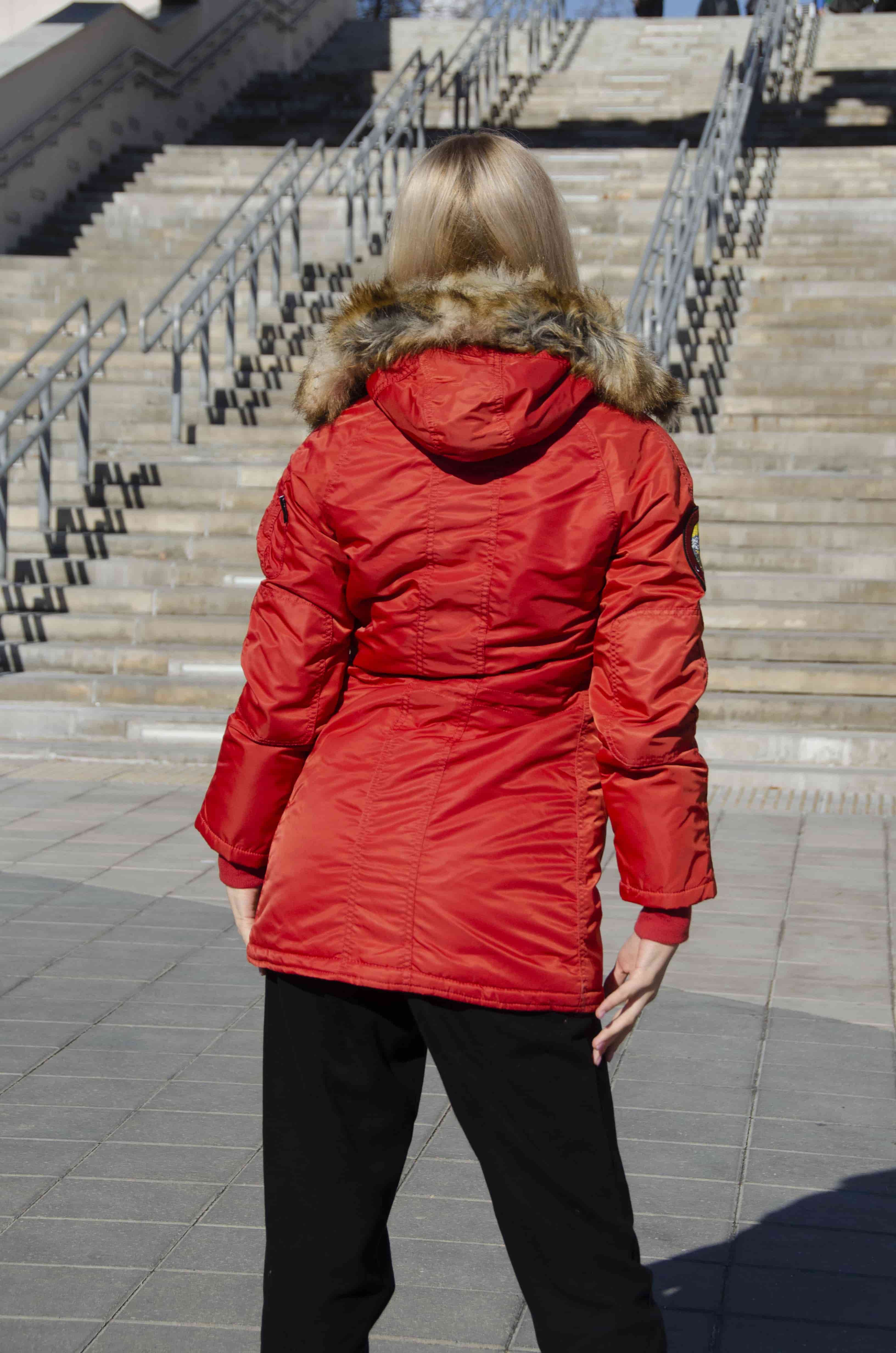 Куртка зимняя  женская Apolloget WMN HUSKY Redwine